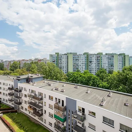 Maszewska Comfy By Bookinghost *